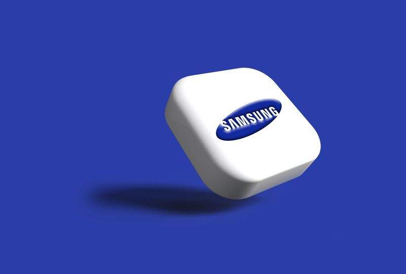 株式会社フロントランチパートナーズ 13